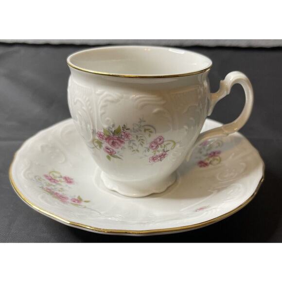 Vintage Bernadotte Porcelain Fine China‎ Cup and Saucer Rose Pattern w Gold Trim - Picture 1 of 10